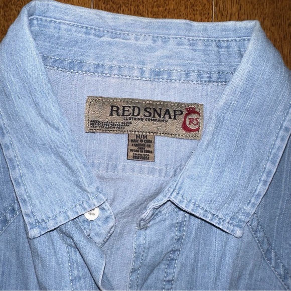 Custom hand painted shirt - Picture 6 of 8